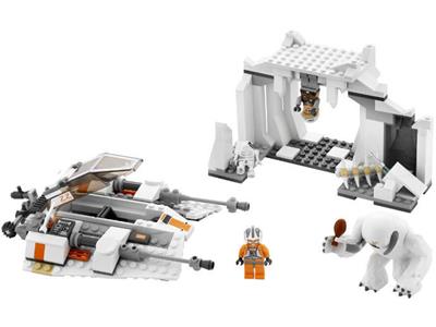 8089 LEGO® Hoth Wampa Cave Used Set