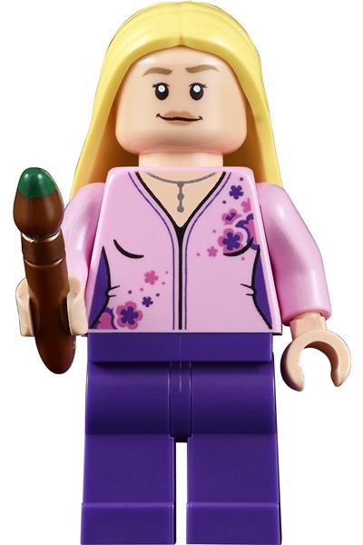 Phoebe Buffay, Bright Pink Cardigan