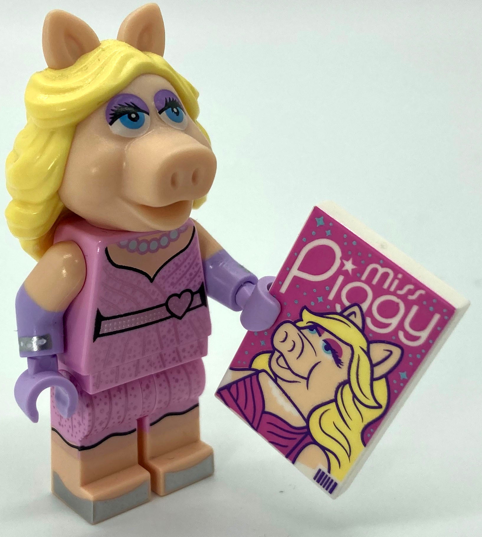 The Muppets - Miss Piggy – Bricks & Minifigs Littleton