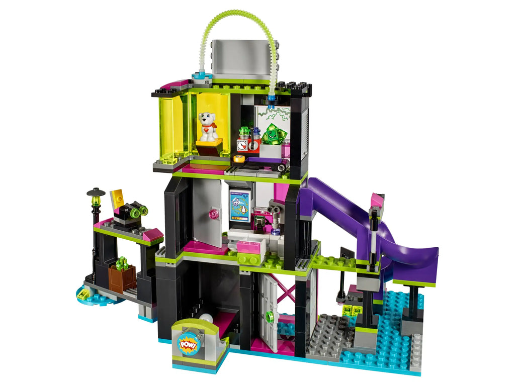 41238 LEGO® Lena Luthor Kryptomite Factory