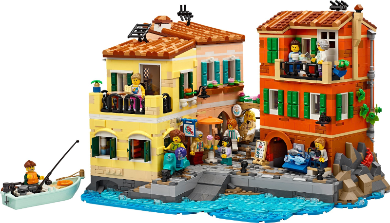 LEGO® 21359 Italian Riviera Used Set