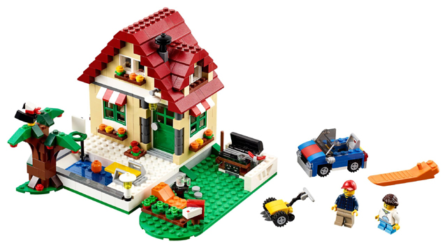 31038 LEGO® Changing Seasons (DAMAGED BOX)