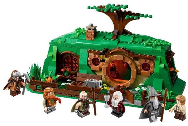 79003 LEGO® An Unexpected Gathering Used Set