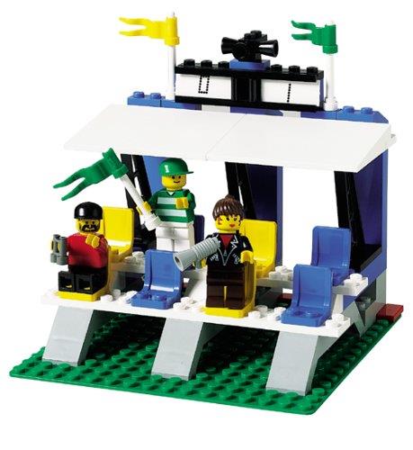 3403 Fans' Grandstand with Scoreboard Used Set