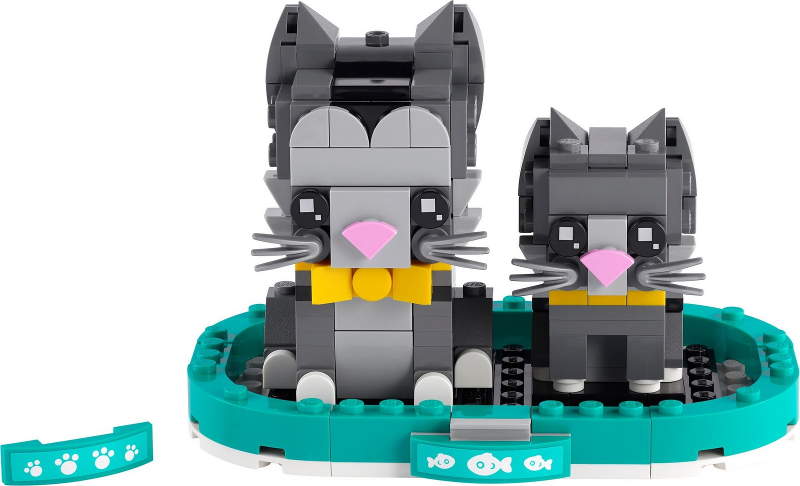 LEGO® 40441 Shorthair Cat & Kitten