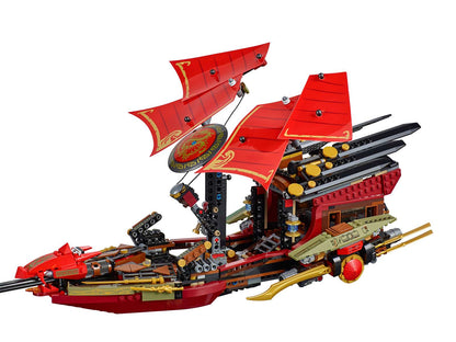 70738 LEGO® Final Flight of Destiny's Bounty Damaged Box