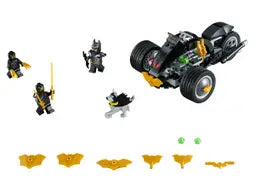 LEGO® 76110 Batman: The Attack of the Talons