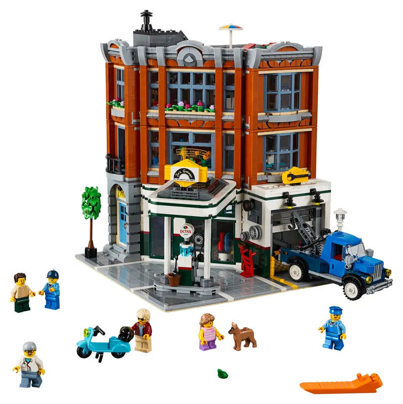 10264 LEGO® Corner Garage