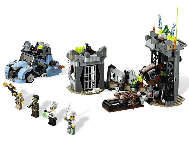 9466 LEGO® The Crazy Scientist & His Monster OPEN BOX