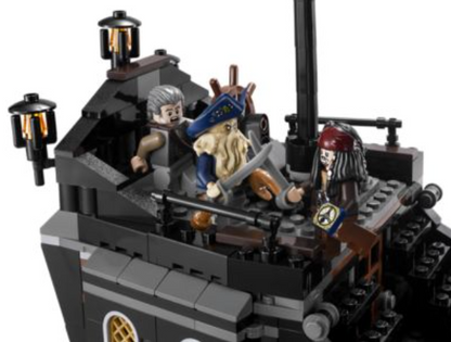 LEGO® 4184 The Black Pearl (RETIRED SET)