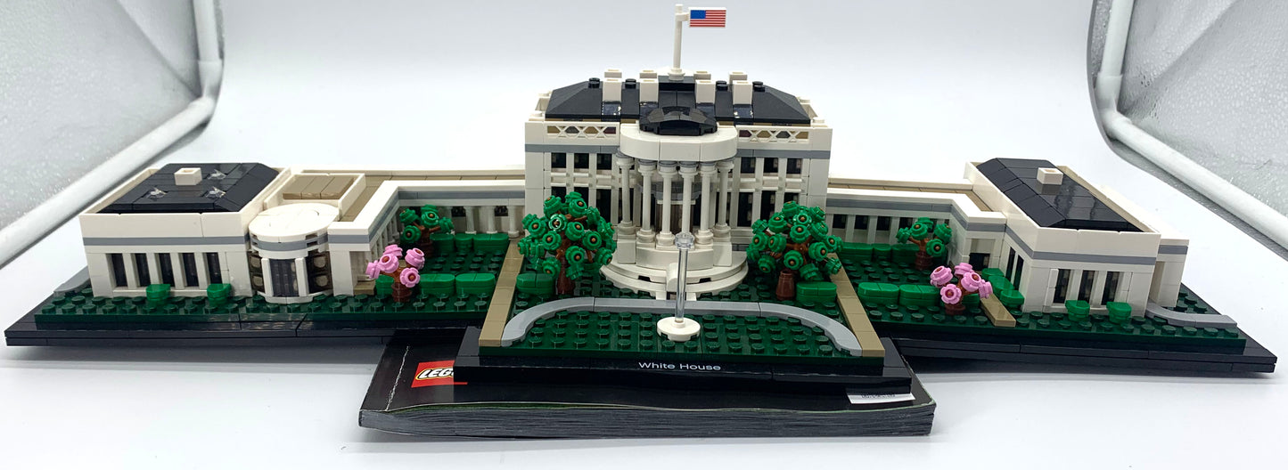 21054 The White House Used Set