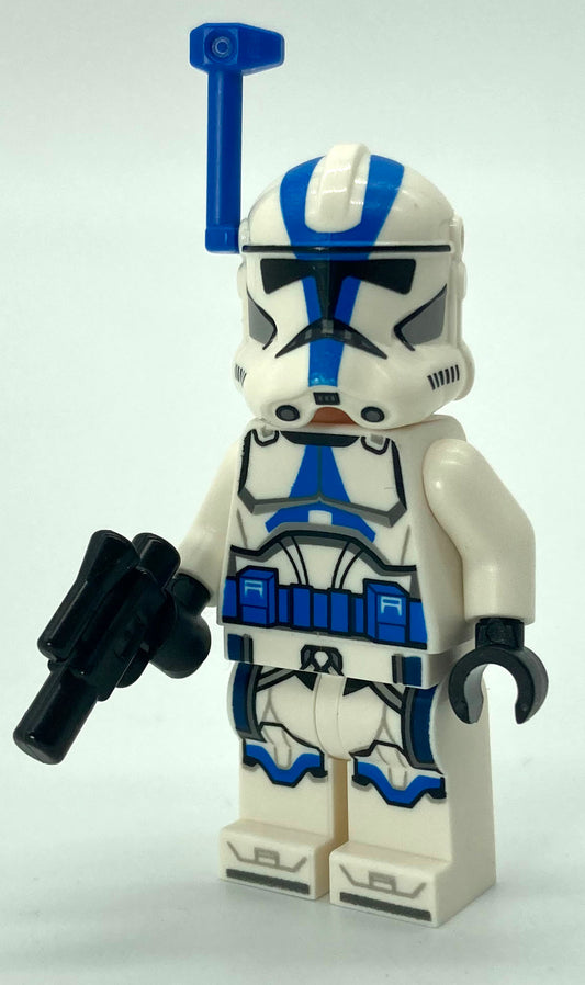 Clone Trooper Officer, 501st Legion (Phase 2) - White Arms, Blue Rangefinder, Nougat Head, Helmet with Holes