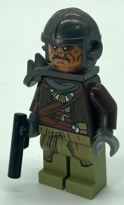 Klatooinian Raider with Helmet