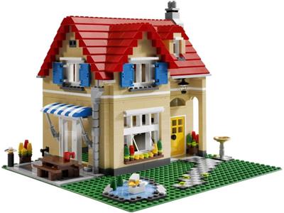 6754 LEGO® Family Home Used Set