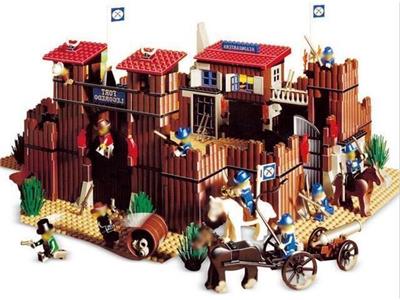 LEGO® 6769 Fort Legoredo Used Set