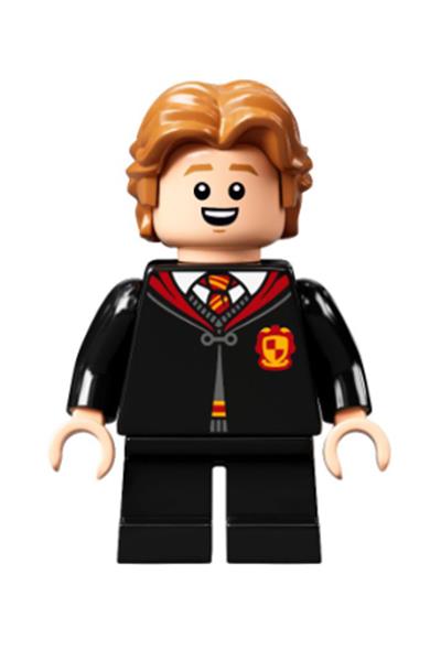 Colin Creevey - Gryffindor Robe Clasped, Black Short Legs