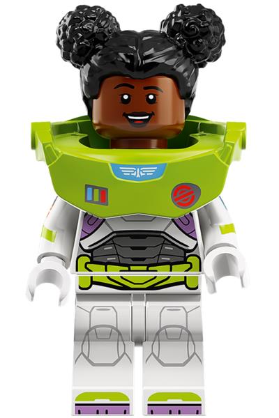 Izzy Hawthorne - Star Command Suit