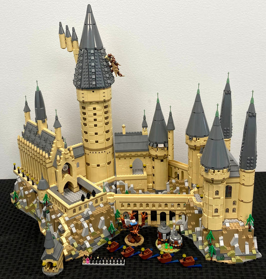 Used Set 71043 Hogwarts Castle (No Instruction Manuals or Box)