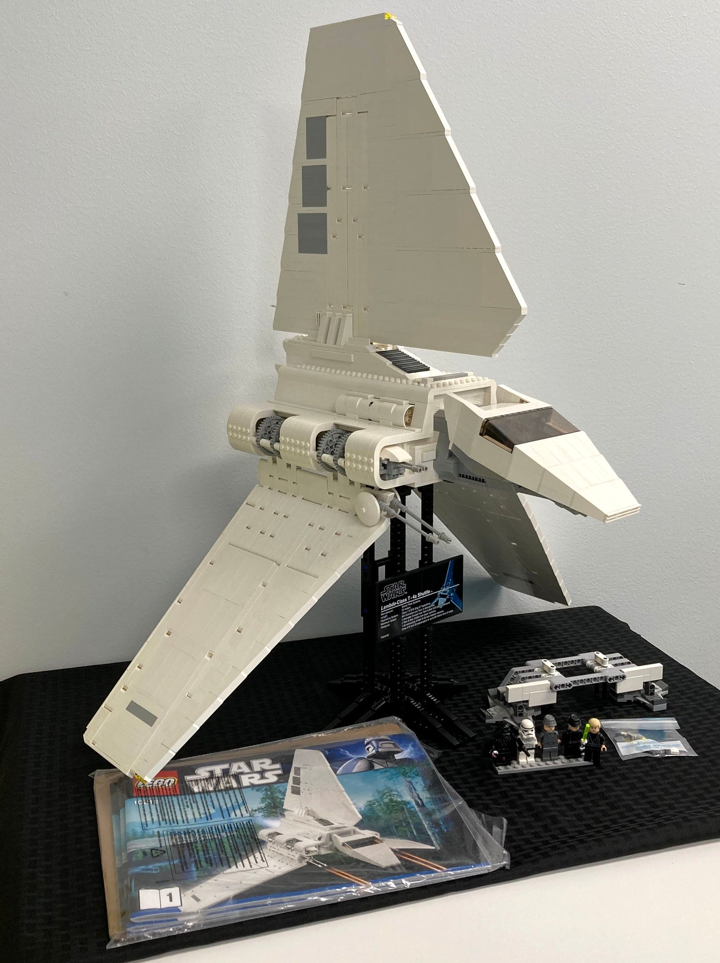 Used Set 10212 Imperial Shuttle - UCS (with Instruction Manuals, No Box) (IN-STORE PICKUP ONLY)