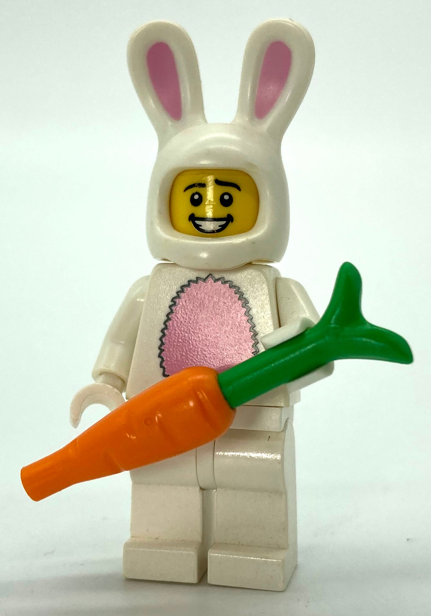Series 07 - Bunny Suit Guy – Bricks & Minifigs Littleton