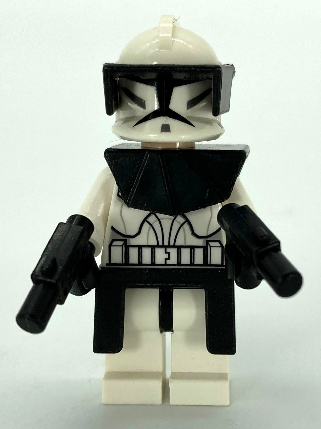 Clone Trooper (Phase 1) - Black Visor, Pauldron, and Kama, Large Eyes ...