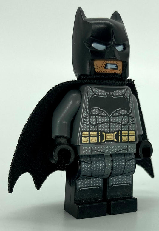 Batman - Dark Bluish Gray Suit, Gold Belt, Black Hands, Large Bat Logo, Printed Legs, Stubble